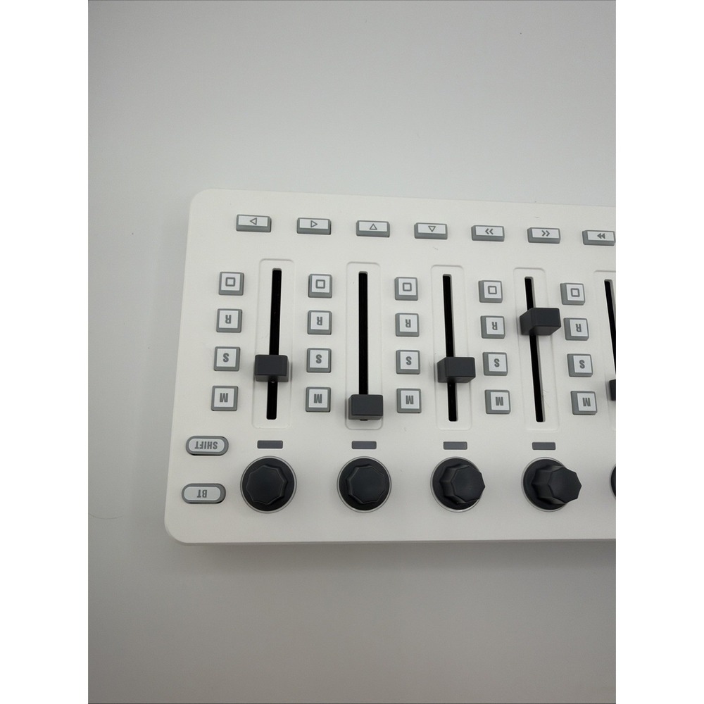 M-VAVE SMC-MIXER MIDI Controller Mixing Console for Wireless Connection Mac/iOS - Picture 2 of 13
